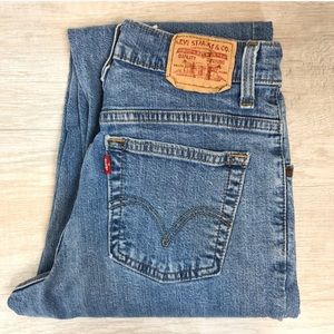 Vintage Levi’s 550 Relaxed Fit Tapered Leg 00’s